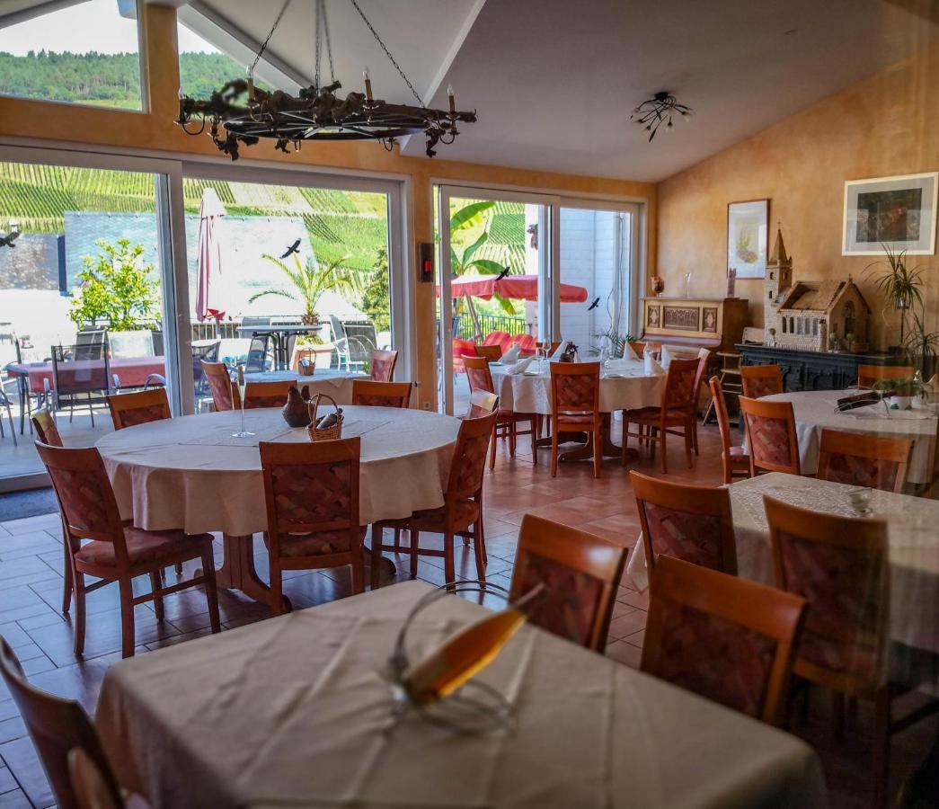 Hotel Weinhaus Burg-schneider *