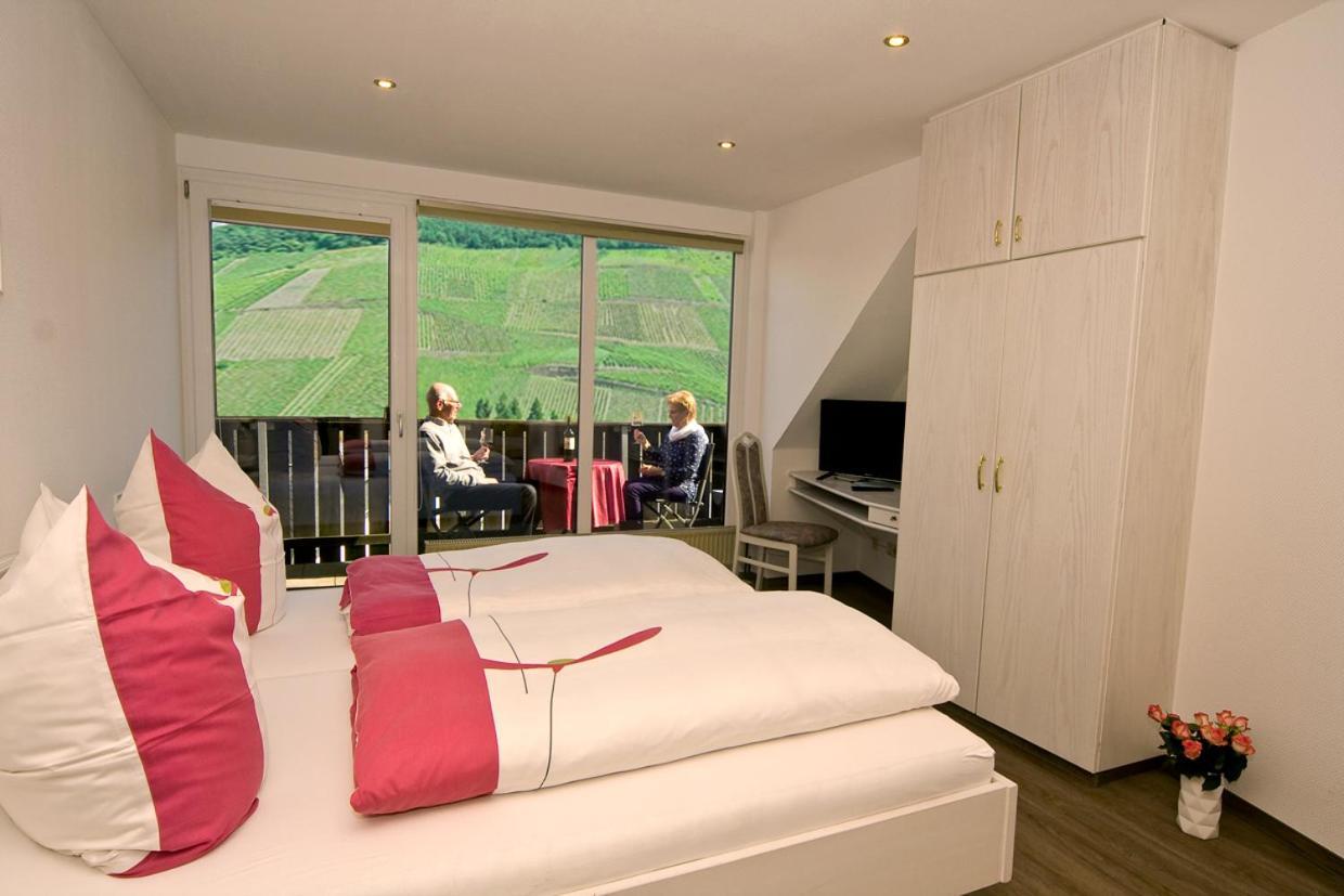 Weinhaus Burg-schneider Hotel *
